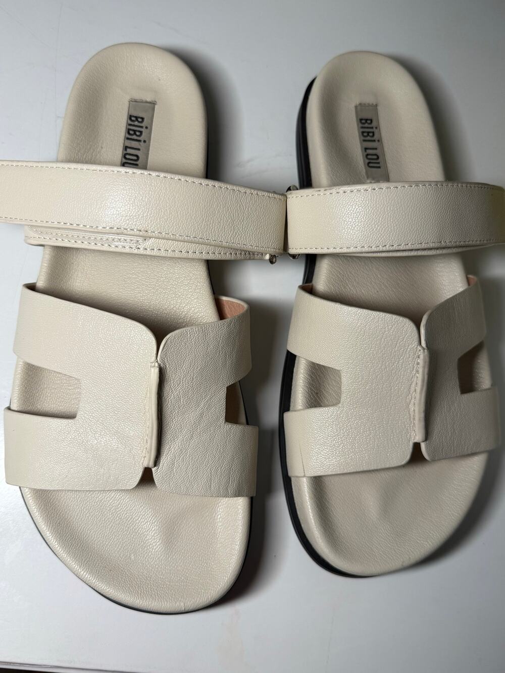 Bibi Lou Beige Leather Cutout Flat Sandals EU 40